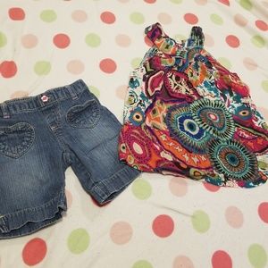 Boutique top and heart shorts size 5. Super cute !